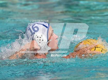 Thumbnail 3 in Pacifica vs Canyon photogallery.
