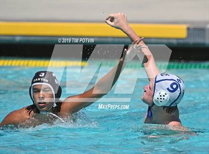 Thumbnail 2 in Pacifica vs Canyon photogallery.