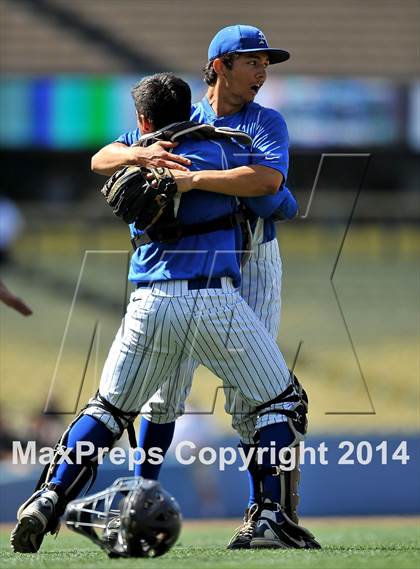 Thumbnail 3 in Bishop Amat vs. Palm Desert (CIF SS DIV 3 Final) photogallery.