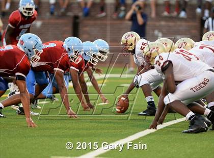 Thumbnail 2 in Howard Tech vs Brainerd (Chick Fil-A Jamboree) photogallery.