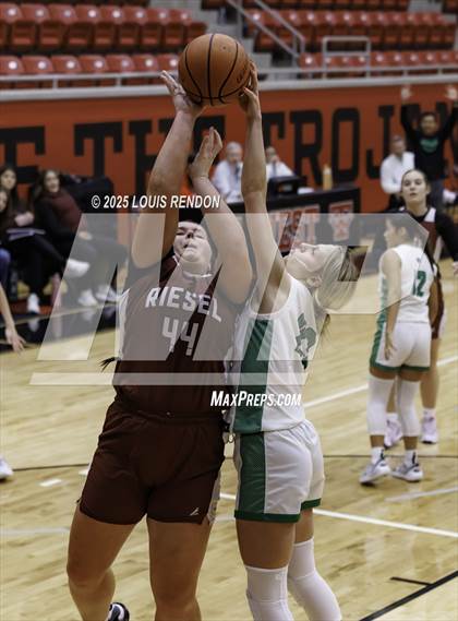 Thumbnail 1 in Clifton @ Riesel photogallery.