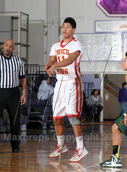 Thumbnail 1 in Eisenhower vs. Chico (St. Hope Elite Hoops Classic) photogallery.