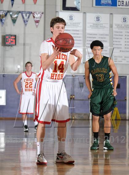Thumbnail 2 in Eisenhower vs. Chico (St. Hope Elite Hoops Classic) photogallery.