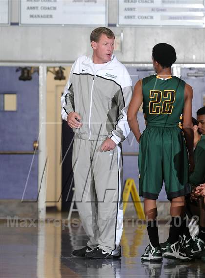 Thumbnail 1 in Eisenhower vs. Chico (St. Hope Elite Hoops Classic) photogallery.