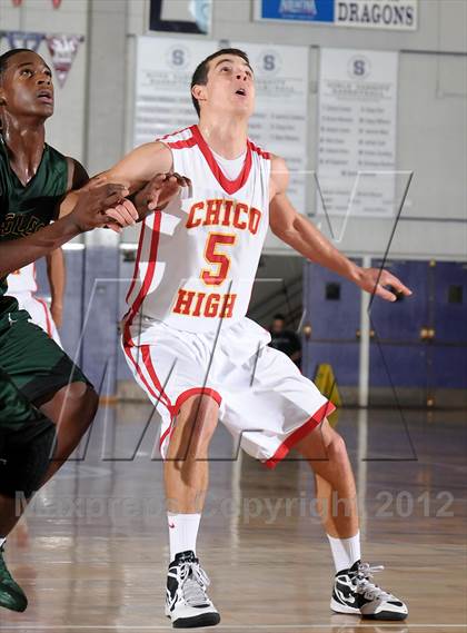 Thumbnail 2 in Eisenhower vs. Chico (St. Hope Elite Hoops Classic) photogallery.