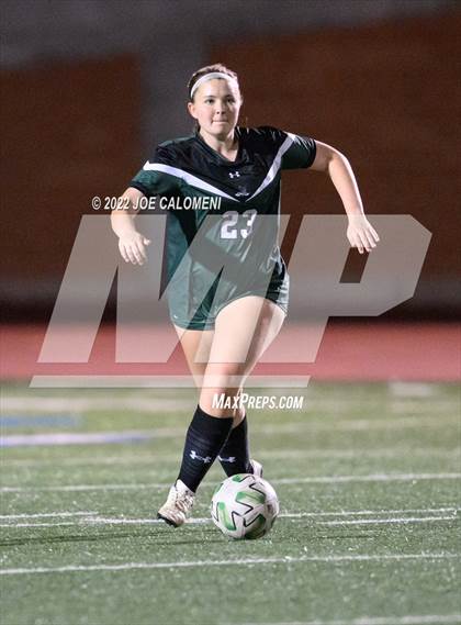 Thumbnail 2 in Reagan [Ronald] vs United (NEISD Soccer Showcase) photogallery.