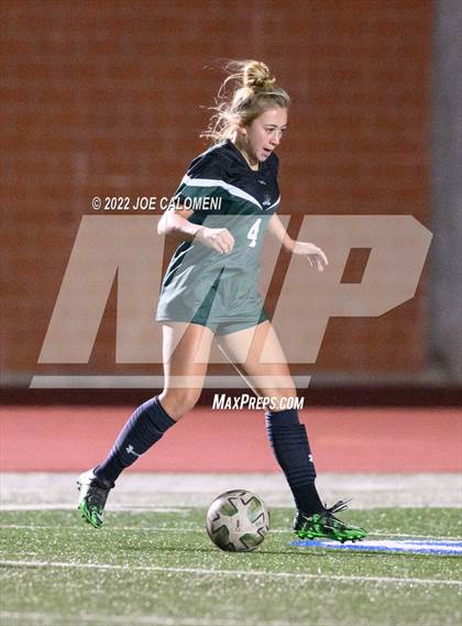 Thumbnail 3 in Reagan [Ronald] vs United (NEISD Soccer Showcase) photogallery.