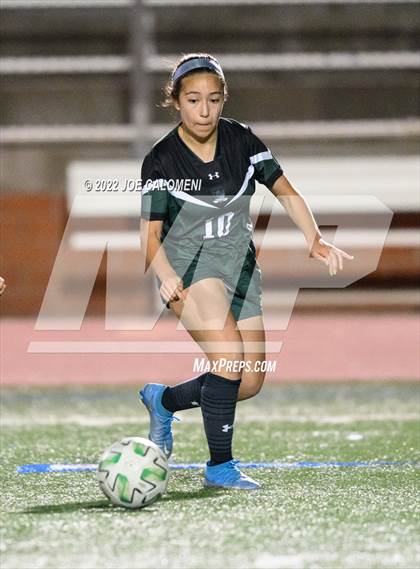 Thumbnail 1 in Reagan [Ronald] vs United (NEISD Soccer Showcase) photogallery.