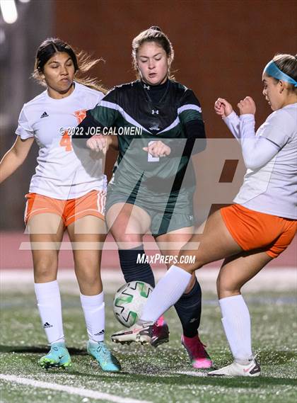 Thumbnail 3 in Reagan [Ronald] vs United (NEISD Soccer Showcase) photogallery.