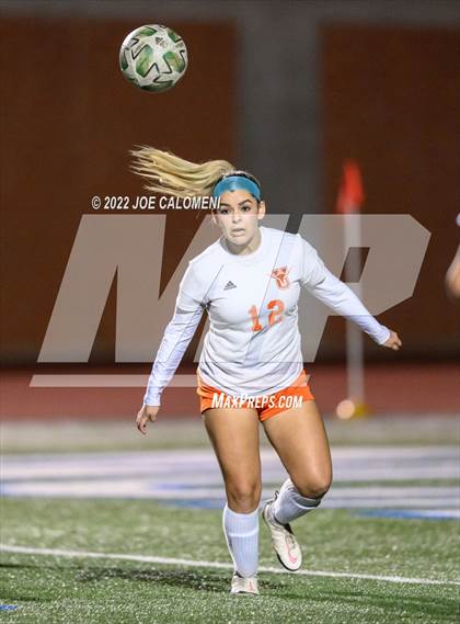 Thumbnail 1 in Reagan [Ronald] vs United (NEISD Soccer Showcase) photogallery.