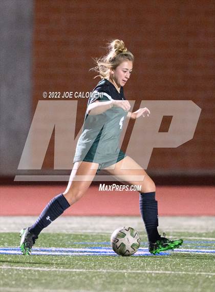 Thumbnail 2 in Reagan [Ronald] vs United (NEISD Soccer Showcase) photogallery.