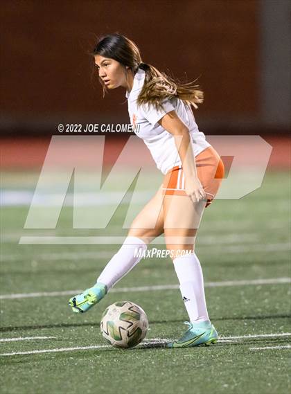 Thumbnail 3 in Reagan [Ronald] vs United (NEISD Soccer Showcase) photogallery.
