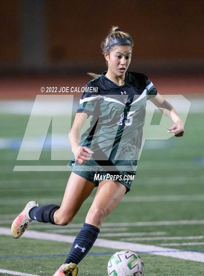Thumbnail 2 in Reagan [Ronald] vs United (NEISD Soccer Showcase) photogallery.