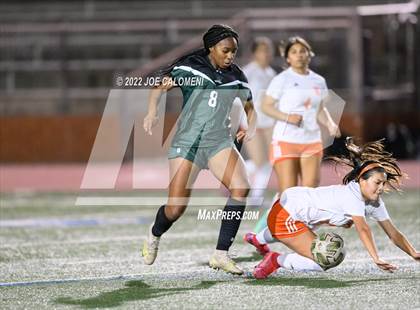 Thumbnail 3 in Reagan [Ronald] vs United (NEISD Soccer Showcase) photogallery.