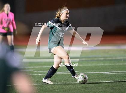 Thumbnail 2 in Reagan [Ronald] vs United (NEISD Soccer Showcase) photogallery.