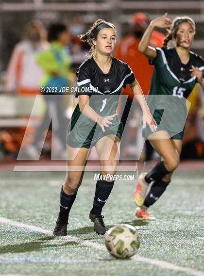 Thumbnail 1 in Reagan [Ronald] vs United (NEISD Soccer Showcase) photogallery.