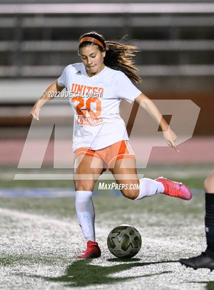Thumbnail 2 in Reagan [Ronald] vs United (NEISD Soccer Showcase) photogallery.