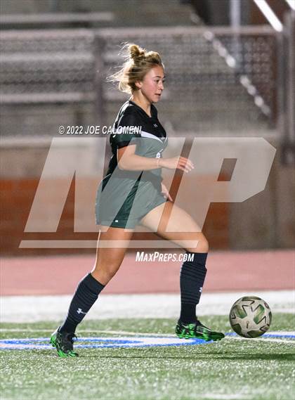 Thumbnail 2 in Reagan [Ronald] vs United (NEISD Soccer Showcase) photogallery.