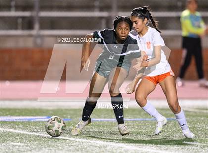 Thumbnail 1 in Reagan [Ronald] vs United (NEISD Soccer Showcase) photogallery.