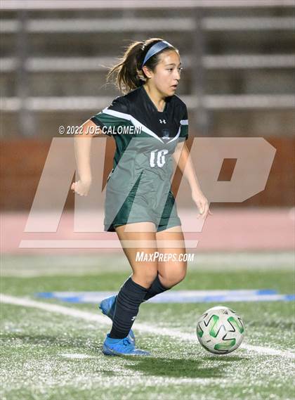 Thumbnail 3 in Reagan [Ronald] vs United (NEISD Soccer Showcase) photogallery.