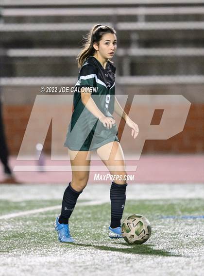Thumbnail 2 in Reagan [Ronald] vs United (NEISD Soccer Showcase) photogallery.