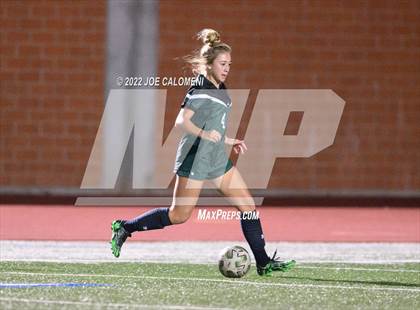 Thumbnail 2 in Reagan [Ronald] vs United (NEISD Soccer Showcase) photogallery.