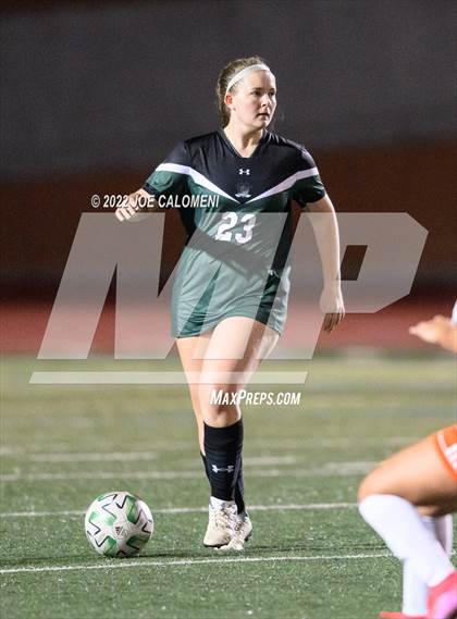 Thumbnail 2 in Reagan [Ronald] vs United (NEISD Soccer Showcase) photogallery.