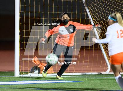 Thumbnail 2 in Reagan [Ronald] vs United (NEISD Soccer Showcase) photogallery.