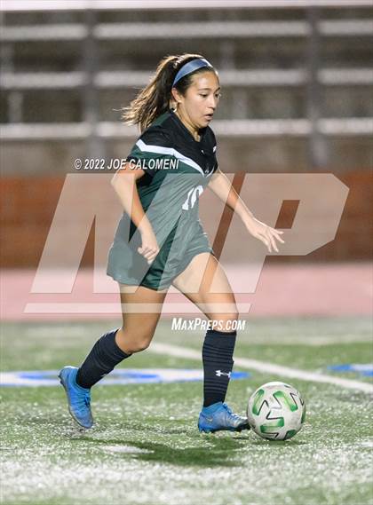 Thumbnail 2 in Reagan [Ronald] vs United (NEISD Soccer Showcase) photogallery.