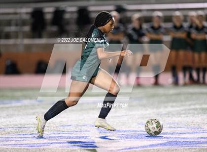 Thumbnail 2 in Reagan [Ronald] vs United (NEISD Soccer Showcase) photogallery.