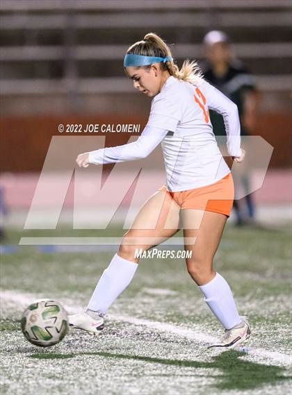 Thumbnail 3 in Reagan [Ronald] vs United (NEISD Soccer Showcase) photogallery.