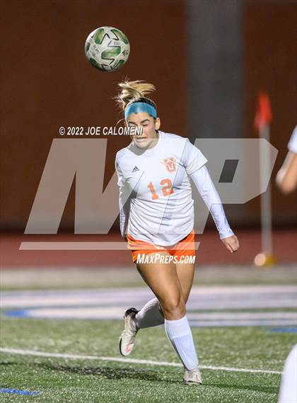 Thumbnail 3 in Reagan [Ronald] vs United (NEISD Soccer Showcase) photogallery.