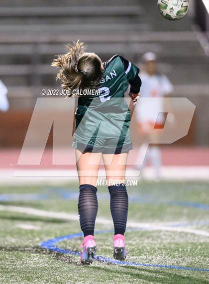 Thumbnail 2 in Reagan [Ronald] vs United (NEISD Soccer Showcase) photogallery.
