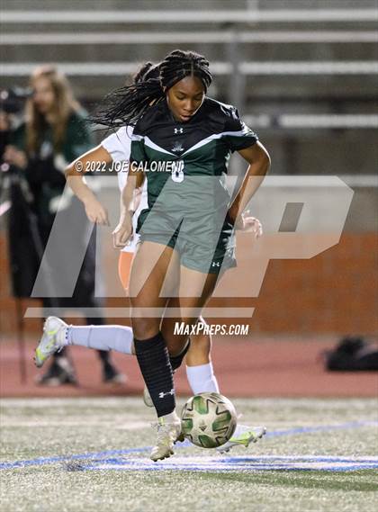 Thumbnail 1 in Reagan [Ronald] vs United (NEISD Soccer Showcase) photogallery.