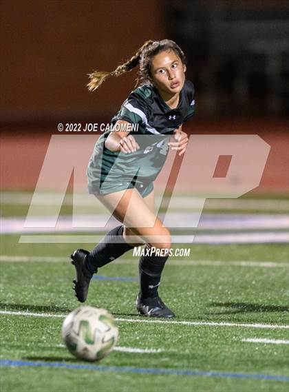 Thumbnail 1 in Reagan [Ronald] vs United (NEISD Soccer Showcase) photogallery.
