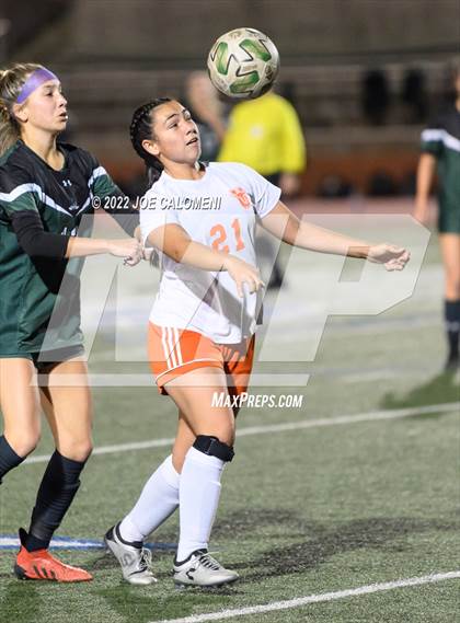 Thumbnail 3 in Reagan [Ronald] vs United (NEISD Soccer Showcase) photogallery.