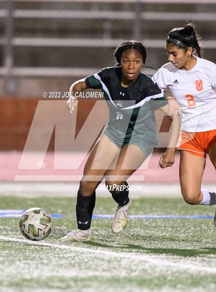 Thumbnail 3 in Reagan [Ronald] vs United (NEISD Soccer Showcase) photogallery.