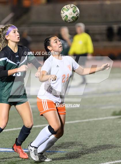 Thumbnail 2 in Reagan [Ronald] vs United (NEISD Soccer Showcase) photogallery.