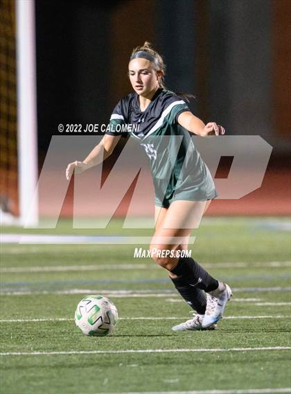 Thumbnail 2 in Reagan [Ronald] vs United (NEISD Soccer Showcase) photogallery.