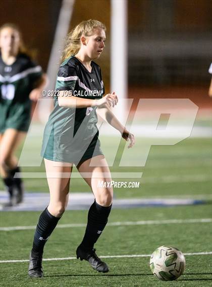Thumbnail 2 in Reagan [Ronald] vs United (NEISD Soccer Showcase) photogallery.