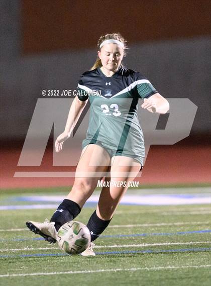 Thumbnail 2 in Reagan [Ronald] vs United (NEISD Soccer Showcase) photogallery.