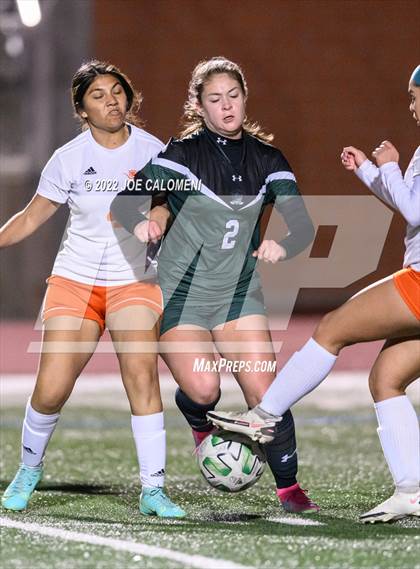 Thumbnail 2 in Reagan [Ronald] vs United (NEISD Soccer Showcase) photogallery.