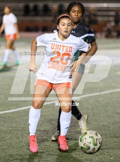 Thumbnail 2 in Reagan [Ronald] vs United (NEISD Soccer Showcase) photogallery.