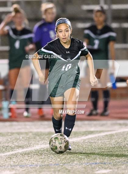 Thumbnail 1 in Reagan [Ronald] vs United (NEISD Soccer Showcase) photogallery.