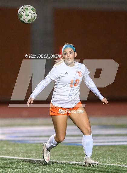 Thumbnail 3 in Reagan [Ronald] vs United (NEISD Soccer Showcase) photogallery.