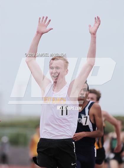 Thumbnail 1 in CIF SS Ford Track and Field Master’s Meet photogallery.