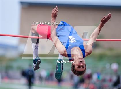 Thumbnail 2 in CIF SS Ford Track and Field Master’s Meet photogallery.