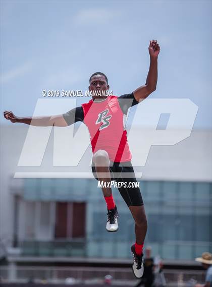 Thumbnail 1 in CIF SS Ford Track and Field Master’s Meet photogallery.