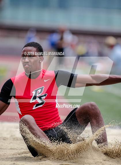 Thumbnail 2 in CIF SS Ford Track and Field Master’s Meet photogallery.