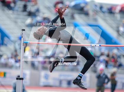 Thumbnail 1 in CIF SS Ford Track and Field Master’s Meet photogallery.